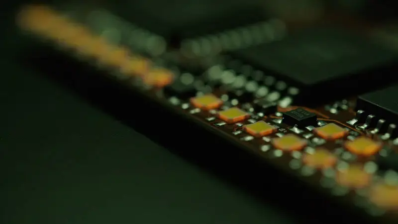 Standbild aus dem Video „Technik“